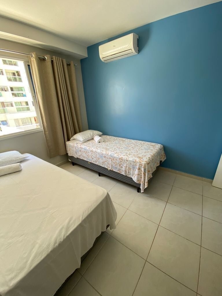 Atraente Apartamento na Orla de Atalaia