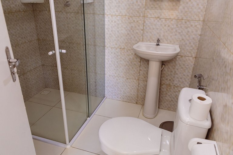 Suite Privativa na Orla de Atalaia com  Piscina