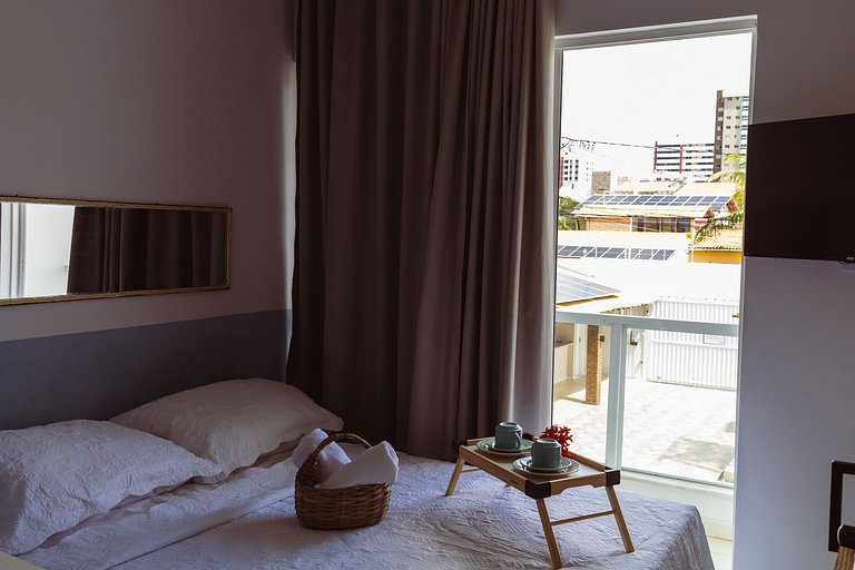 Suite Privativa na Orla de Atalaia com  Piscina