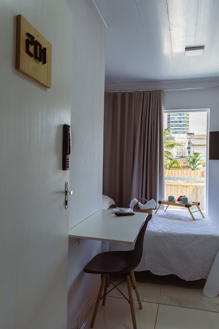 Suite Privativa na Orla de Atalaia com  Piscina