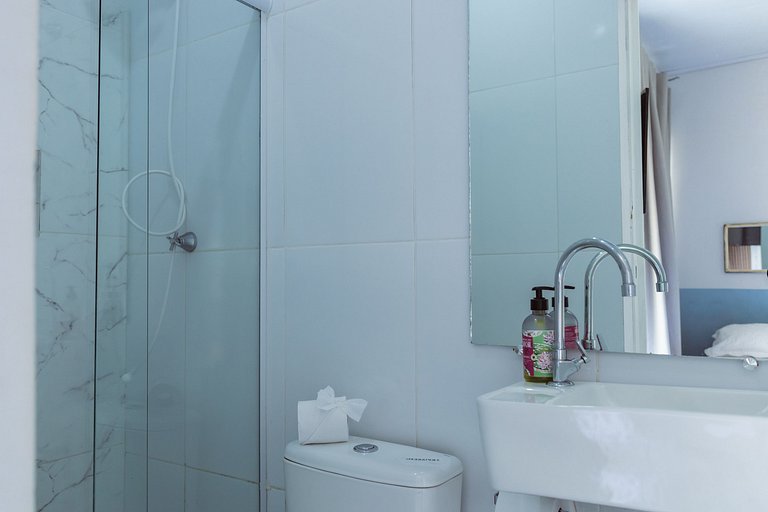 Suite Privativa na Orla de Atalaia com  Piscina