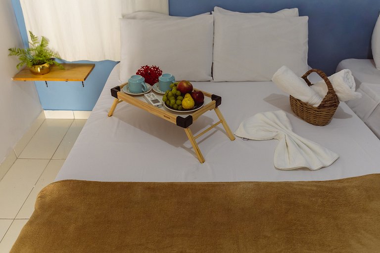 FLAT 02 QUARTOS, PISCINA, 100m da PRAIA