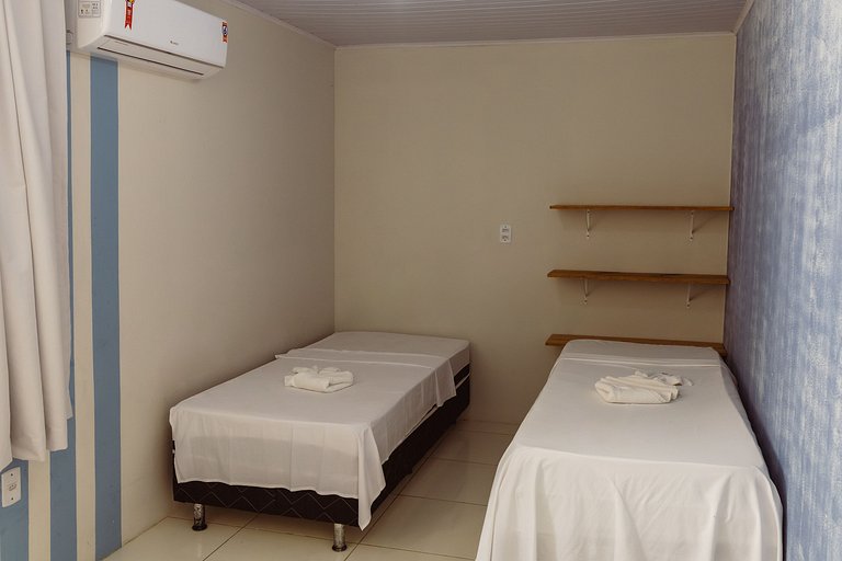 FLAT 02 QUARTOS, PISCINA, 100m da PRAIA