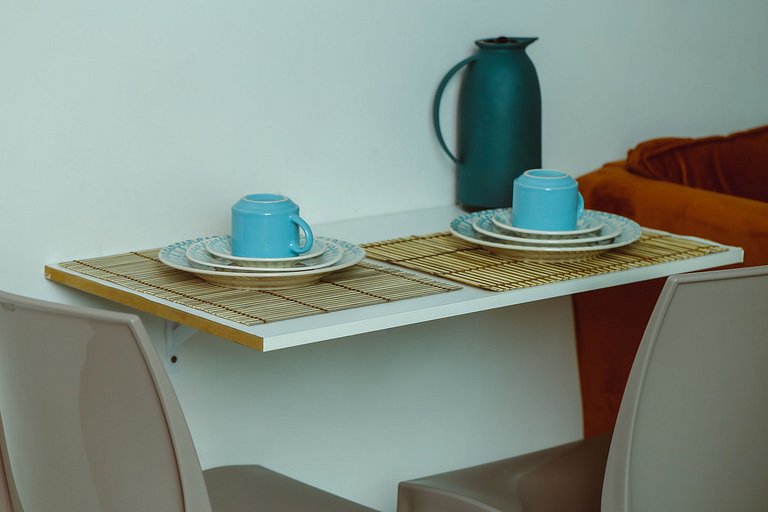 Mini Apê 2/4 + Piscina + Churrasqueira + Garagem