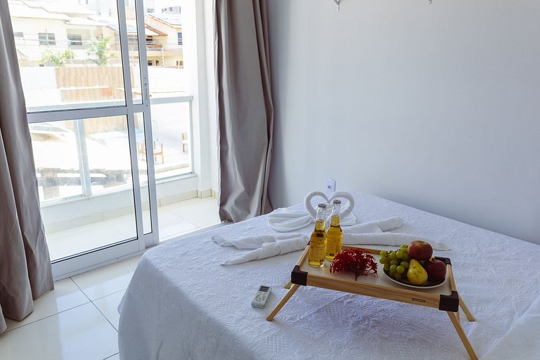 Mini Apê 2/4 + Piscina + Churrasqueira + Garagem