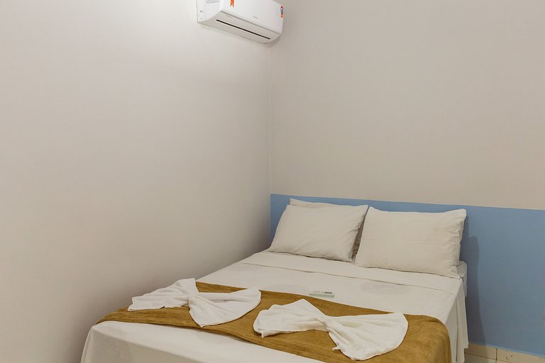 Mini Apê 2/4 + Piscina + Churrasqueira + Garagem