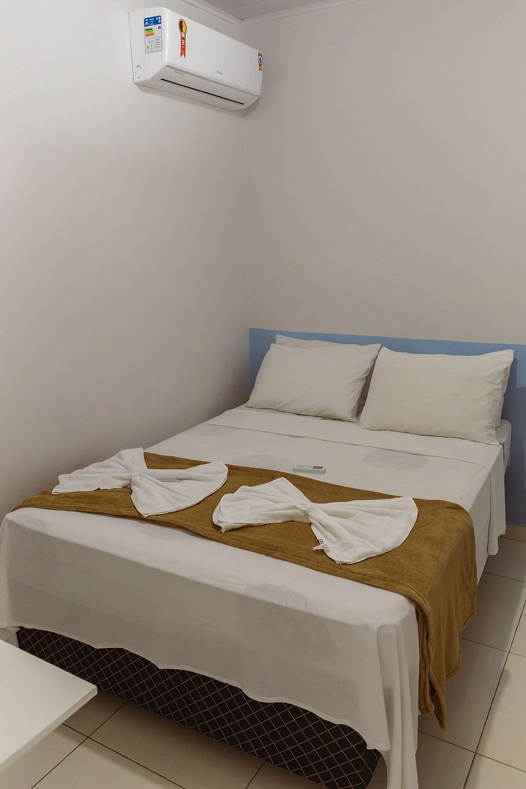 Mini Apê 2/4 + Piscina + Churrasqueira + Garagem