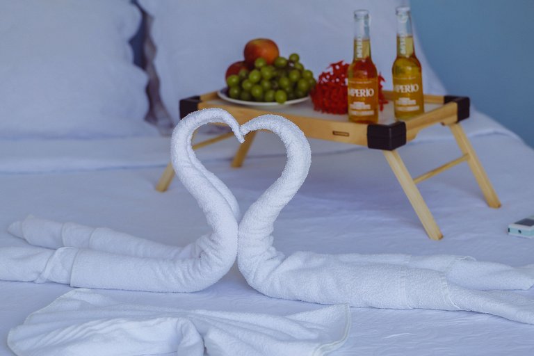 Mini Apê 2/4 + Piscina + Churrasqueira + Garagem