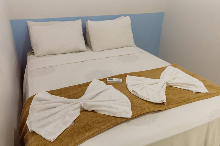 Mini Apê 2/4 + Piscina + Churrasqueira + Garagem