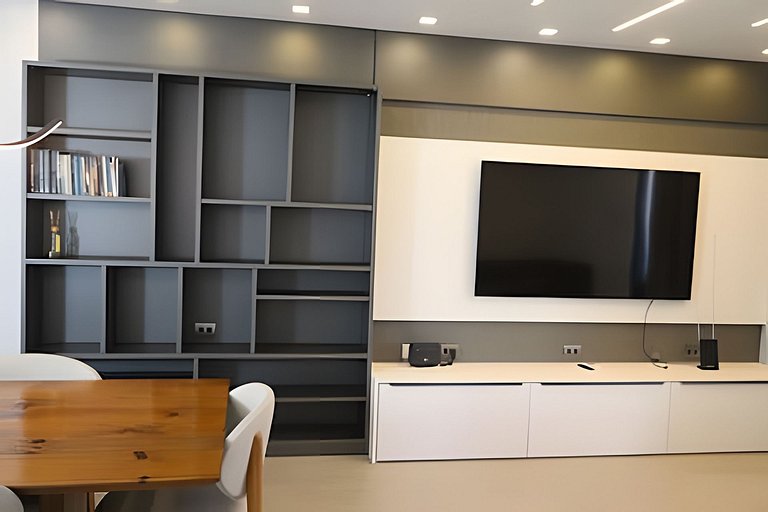 Morando Perto do Mar | 2 Suítes e Sala Climatizada