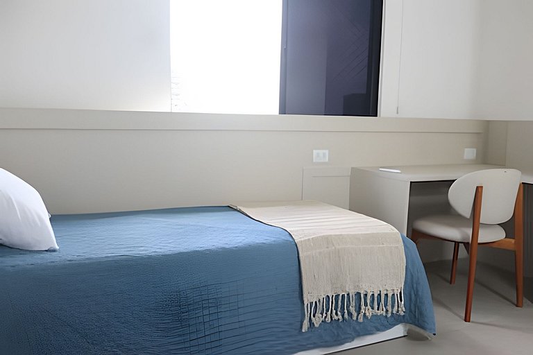 Morando Perto do Mar | 2 Suítes e Sala Climatizada