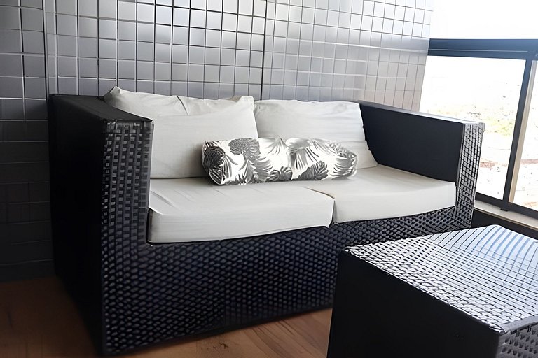 Morando Perto do Mar | 2 Suítes e Sala Climatizada