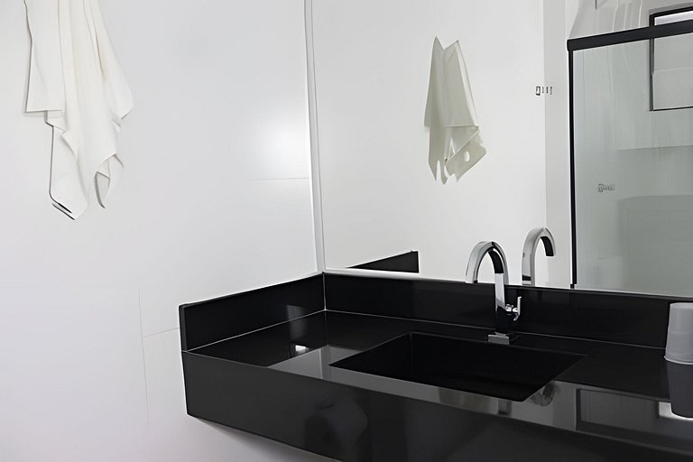 Morando Perto do Mar | 2 Suítes e Sala Climatizada