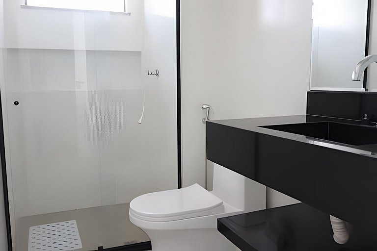 Morando Perto do Mar | 2 Suítes e Sala Climatizada